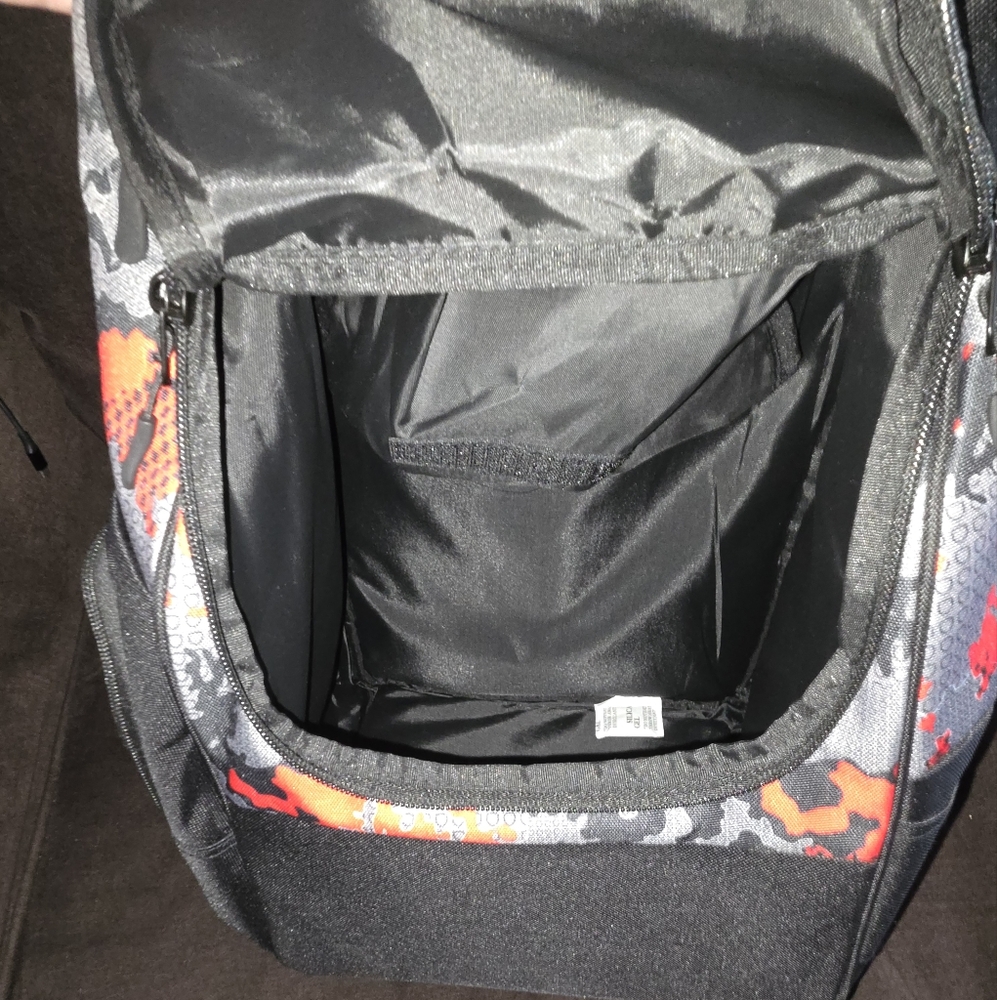 DiscMania Fanatic Fly Backpack (Disc Golf) *BRAND NEW, NEVER USED* - Picture 4 of 8
